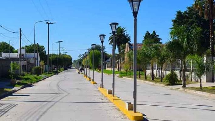 Alumbrado y canteros: suman infraestructura
