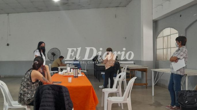 Vecinos se acercaron a donar sangre en barrio General Paz