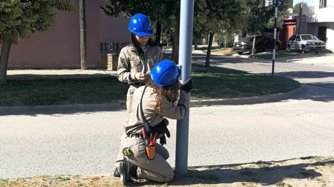 Llevan adelante tareas de adecuación eléctrica