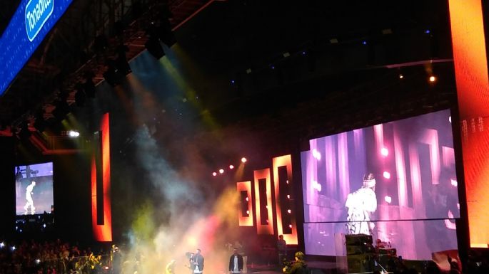 La Konga sorprendió y subió a cantar con Nicki Nicole