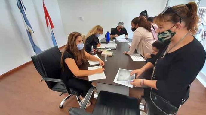 Son más de 1.500 los inscriptos para acceder a los kits escolares