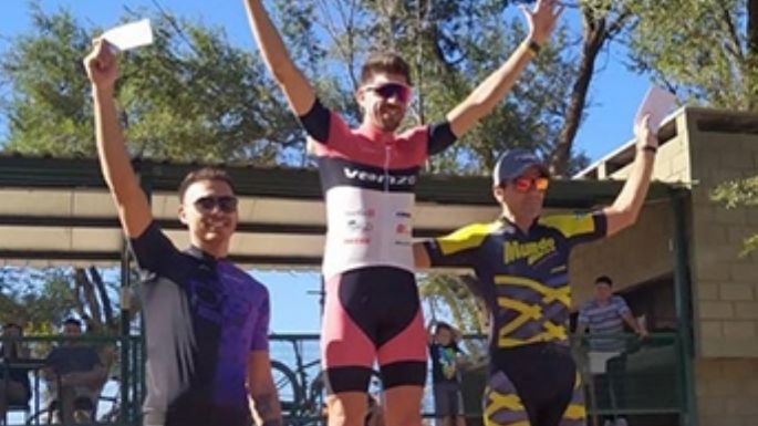 Varios ciclistas locales festejaron en el inicio