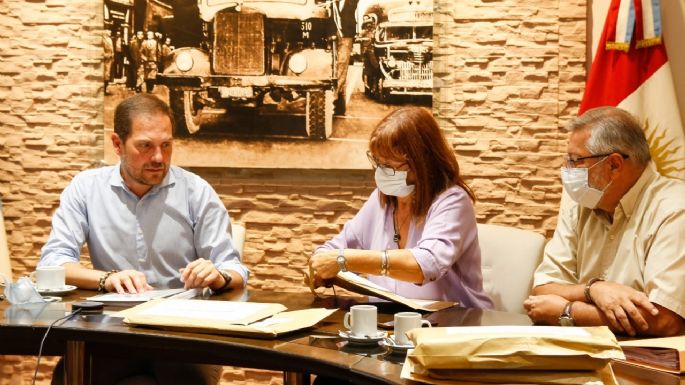 Abrieron los sobres para la licitación de la red de agua potable y cordón cuneta