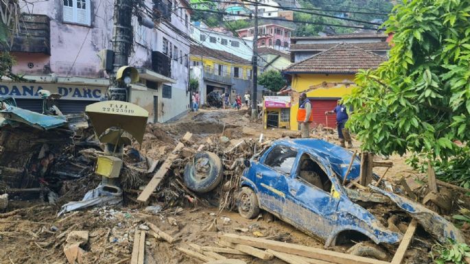 Ya son 186 los muertos por las lluvias y aludes de barro en Petrópolis