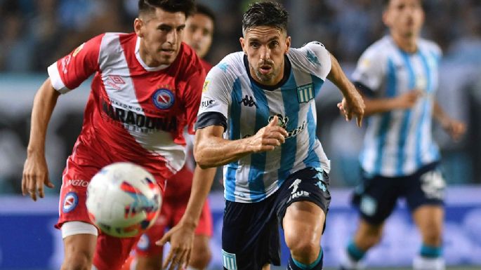 Racing goleó a Argentinos en el cierre de la tercera fecha