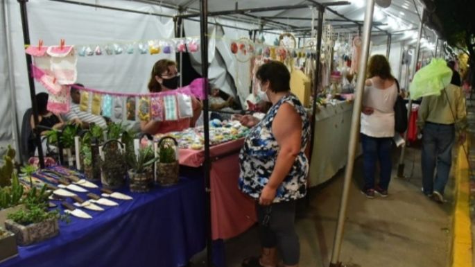 La Feria de artesanos se extenderá durante todo el "finde" extra largo