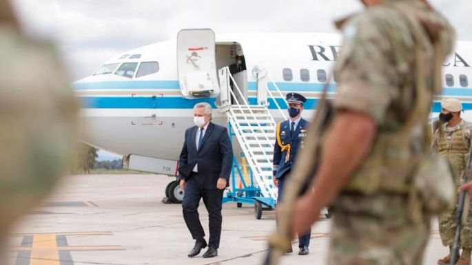 El presidente viajó por primera vez a Corrientes tras el inicio de los incendios