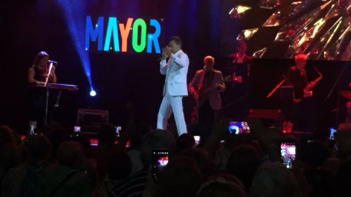 Palito Ortega alegró corazones en el Festival del Adulto Mayor