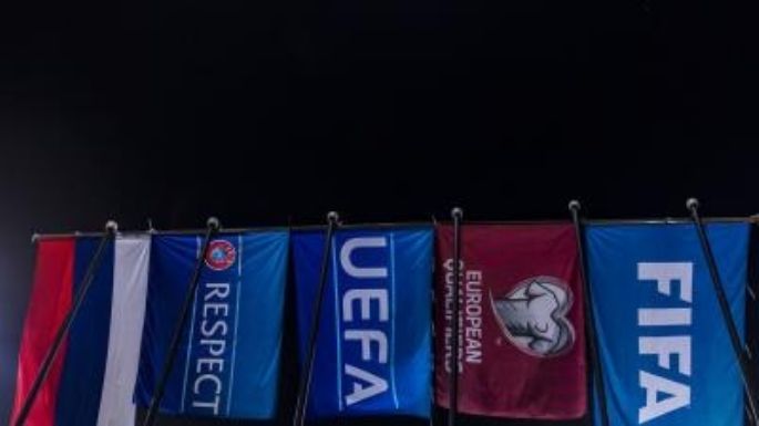 FIFA le prohíbe a Rusia usar la bandera, el himno y jugará fuera del país los partidos como local