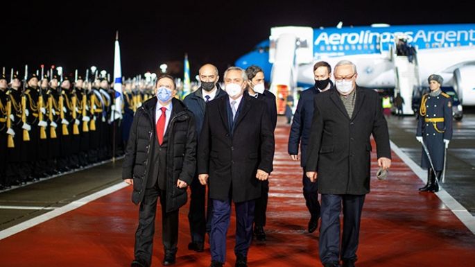 Fernández llegó a Moscú, la primera escala de la gira por Rusia, China y Barbados