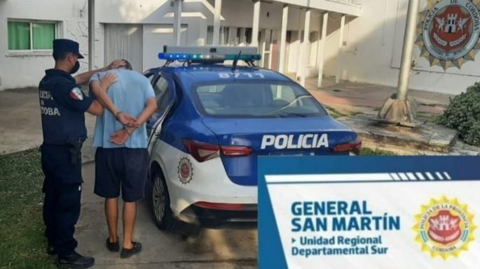Lo encontró adentro del patio de su casa y lo denunció a la policía