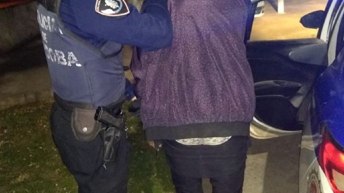 Un joven de 15 años fue detenido por amenazar con un cuchillo a otros dos menores