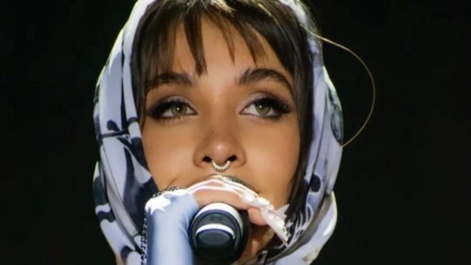 María Becerra contó que casi suspende un recital por síntomas de COVID-19