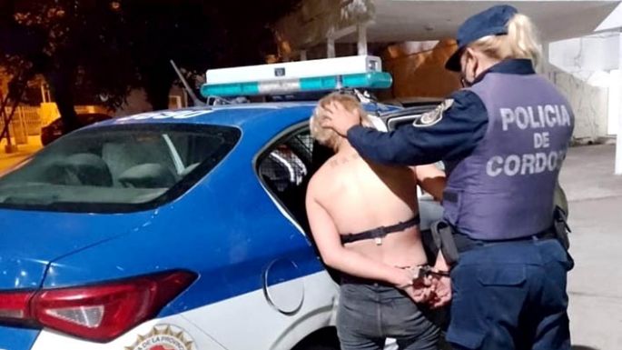Una mujer y cuatro hombres, detenidos durante el domingo