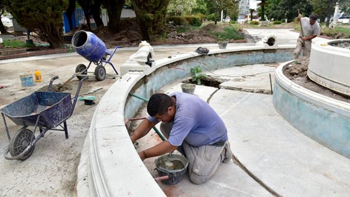 Las obras en plaza Centenario ya muestran un 50% de avance