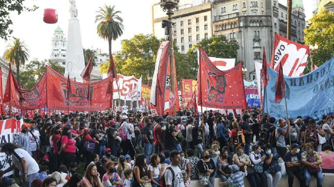 La izquierda realizó un acto contra el acuerdo con el FMI