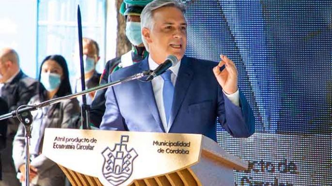 Llaryora condenó el ataque de Rusia