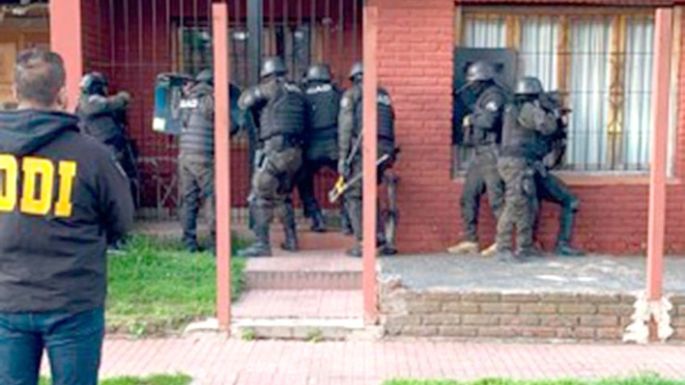 Otro policía implicado en las mesas clandestinas de dinero