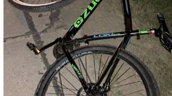 Accidente de tránsito entre una moto y una bici