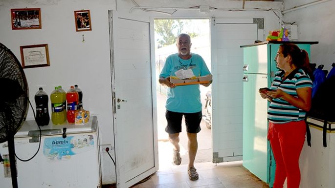 Excombatiente preparó el almuerzo para los niños de Caritas Felices