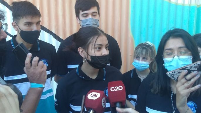 [Videos] Alumnos de la Escuela Proa reclamaron un edificio propio y el pronto inicio de clases
