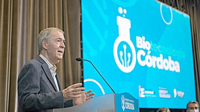 Schiaretti presentó un programa  para impulsar la biotecnología