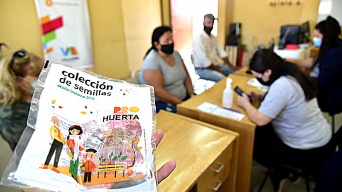 Fueron entregados 1.300 kits de semillas