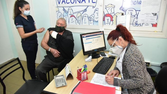 Se aplicaron 803 inmunizaciones en la "Maratón de vacunas"