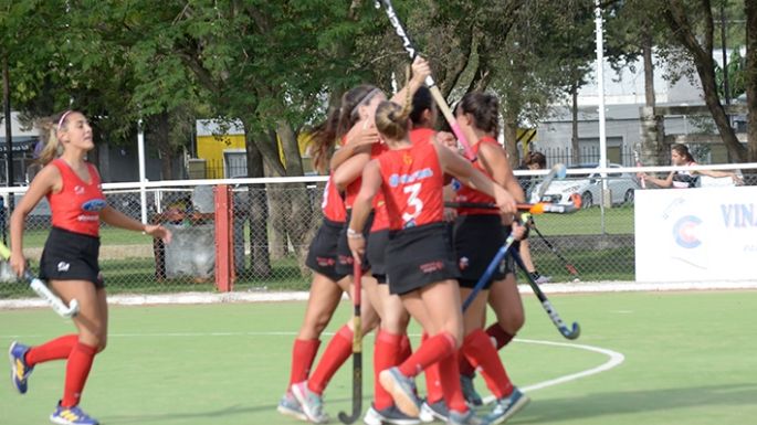 Goleada de San Martín en  el inicio del Torneo Damas B1