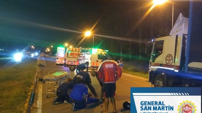 Padre e hijo lesionados tras sufrir una violenta caída en moto