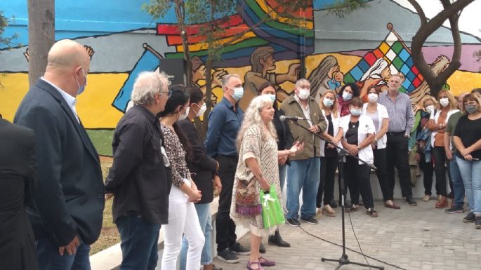 [Vídeo] Inauguraron el mural del "Campera" y reinauguraron la obra "Nunca Más"