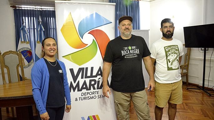 Cervezas y música en la “Fiesta de San Patricio”