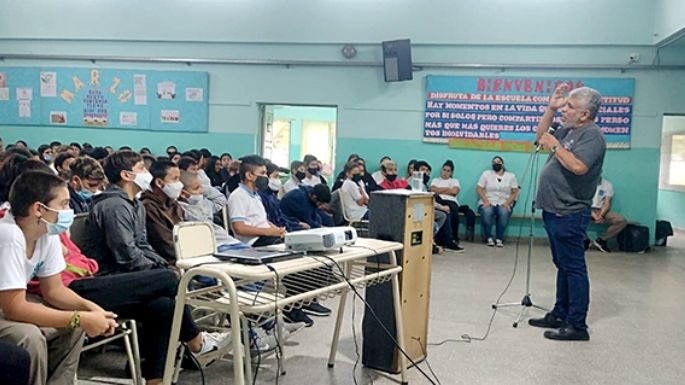Charla por la Memoria en el IPEA