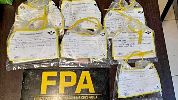 Fue detenido por trasladar envoltorios con marihuana