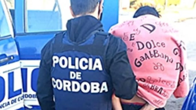 Lo detuvieron y encontraron el arma
