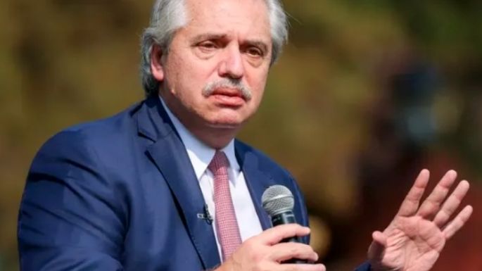 Fernández dice que los quieren dividir