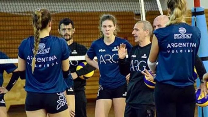 Ferraro sigue como entrenador y Martín Ambrosini será su asistente