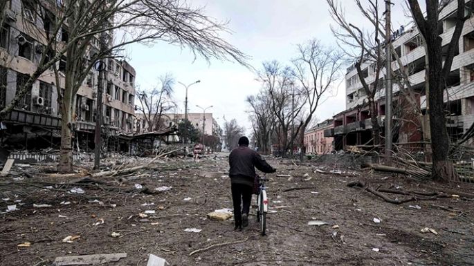 Ucrania denuncia más bombardeos