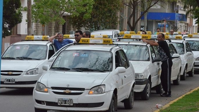 Nueva tarifa de taxis: 155 pesos en el día y 165 pesos por la noche
