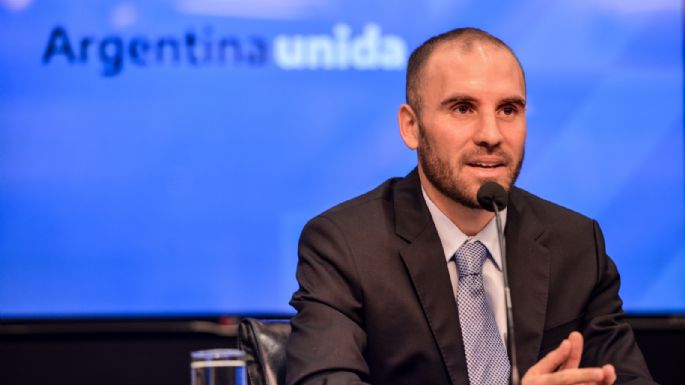 El primer desembolso del FMI equivaldrá a 9.800 millones de dólares, dijo Guzmán