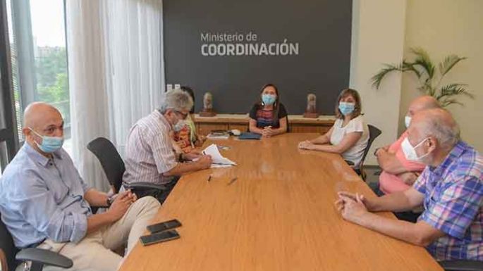 Gobierno acordó el incremento salarial con tres gremios estatales