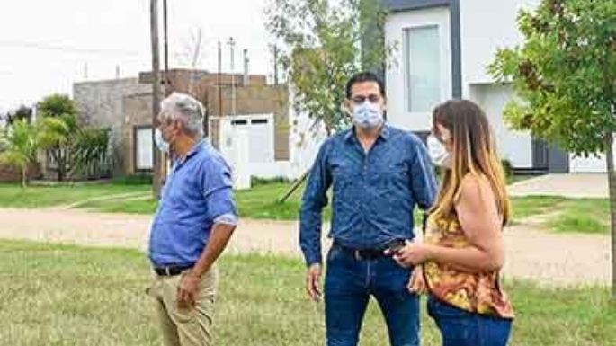 Cumbre proyectando el salón cubierto