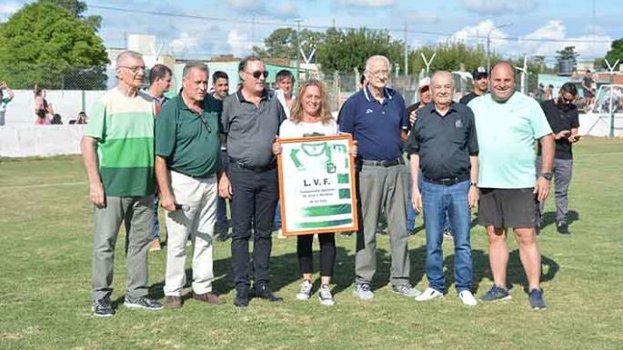 Merecidísimo homenaje