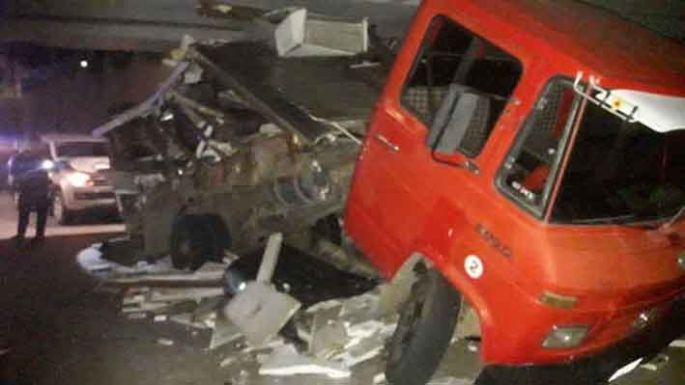 Siete muertos al chocar una ambulancia y una pick up