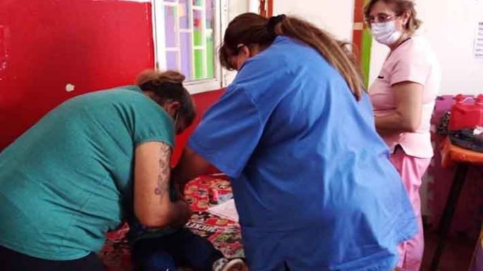 Vacunan en Salas cuna