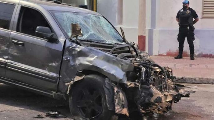 Un muerto y graves daños causó un joven en Córdoba