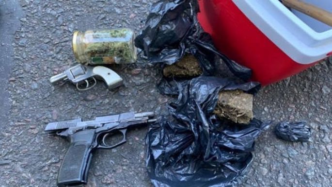 Allanaron un campo donde aterrizan avionetas con droga