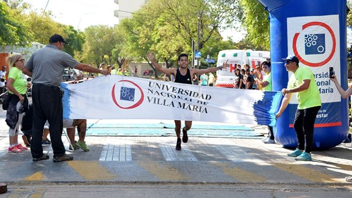 Mercado y Cuevas se “graduaron”