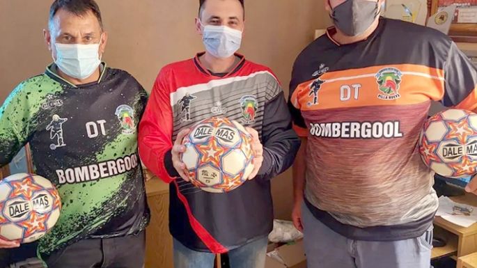 Más de 200 bomberos participaron de un campeonato de fútbol