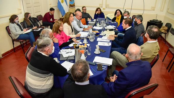 Gill presentó a los concejales los principales aspectos del proyecto